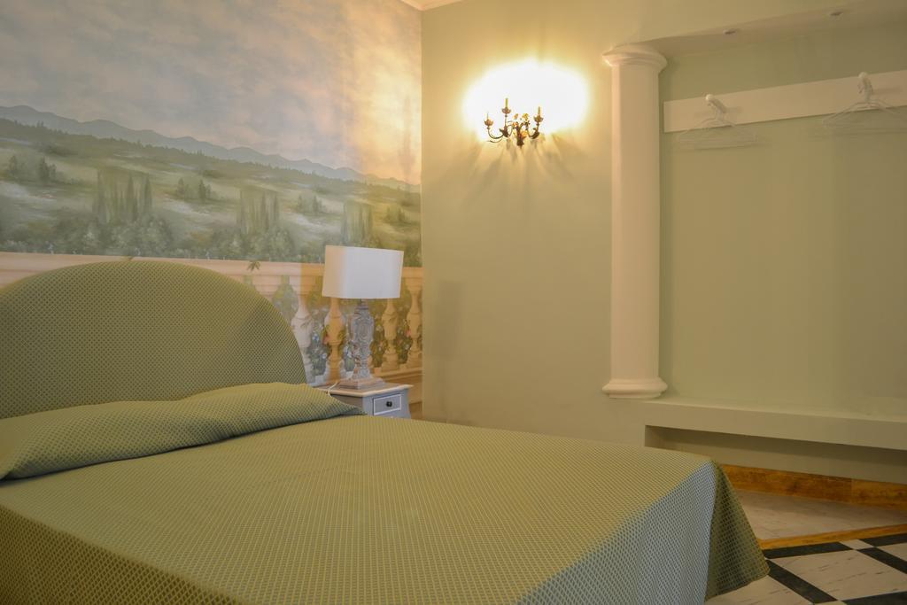 Relais La Rupe Hotel Sorrento Bagian luar foto