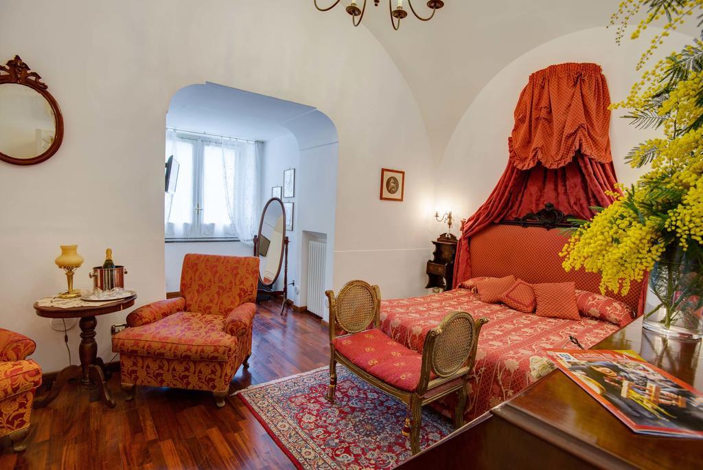 Relais La Rupe Hotel Sorrento Bagian luar foto