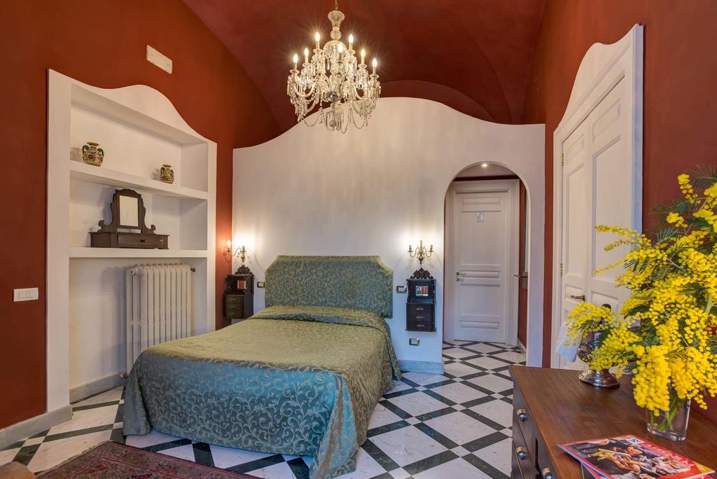 Relais La Rupe Hotel Sorrento Bagian luar foto