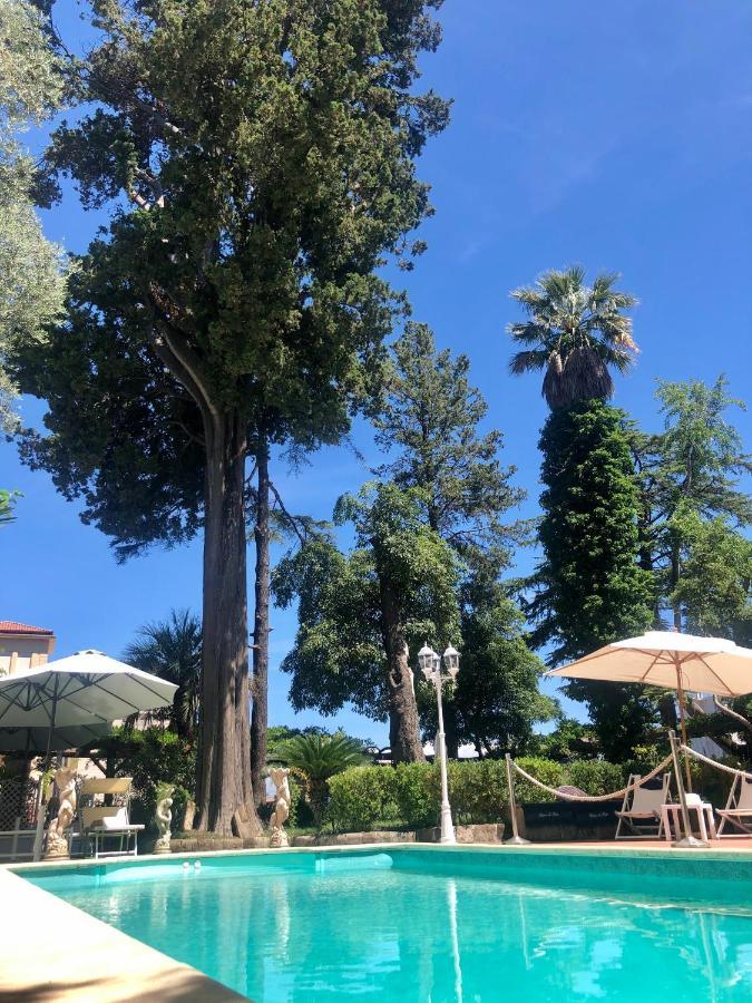 Relais La Rupe Hotel Sorrento Bagian luar foto